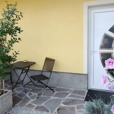 Mini Wellness Studio-near The Airport *